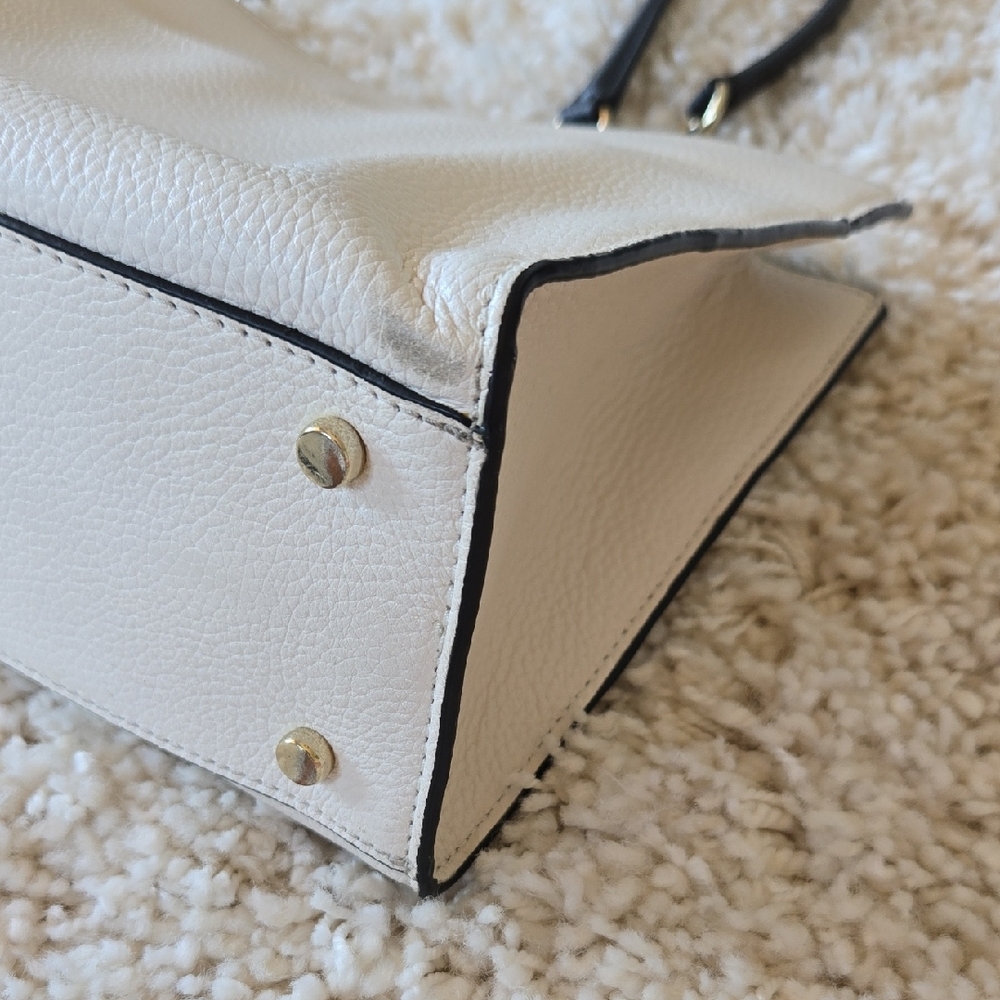 Kate Spade Black and White Bow Shoulder Bag - Picture 9 of 10